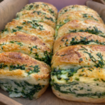 Brioche au beurre d’ail, persil Mozza – Image 2